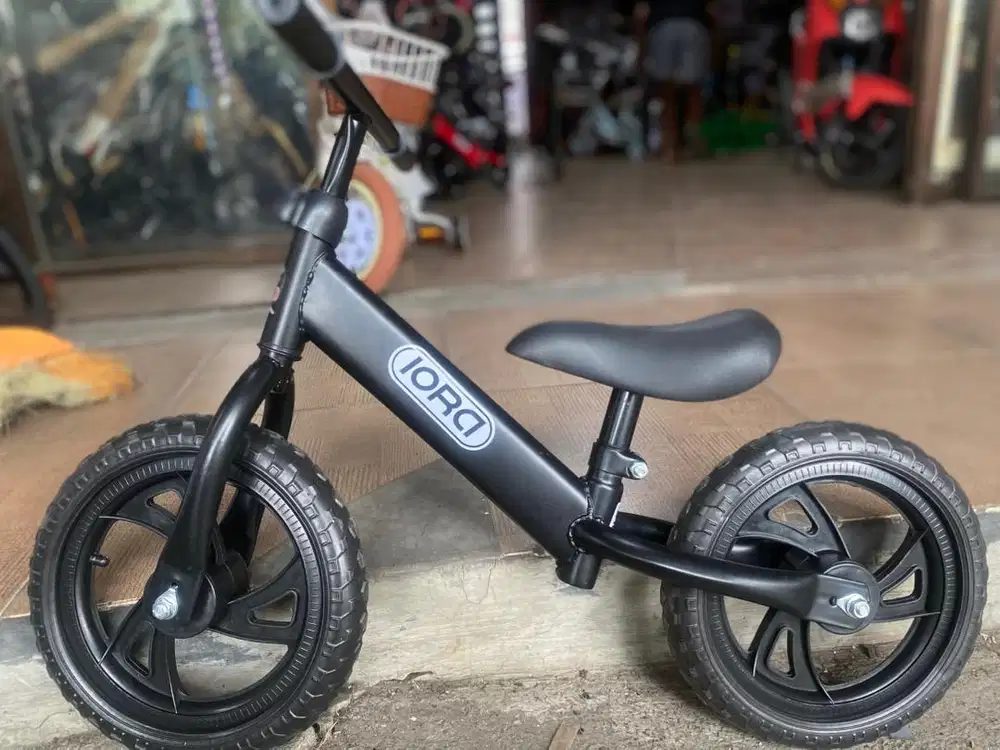 sepedah anak push back baru