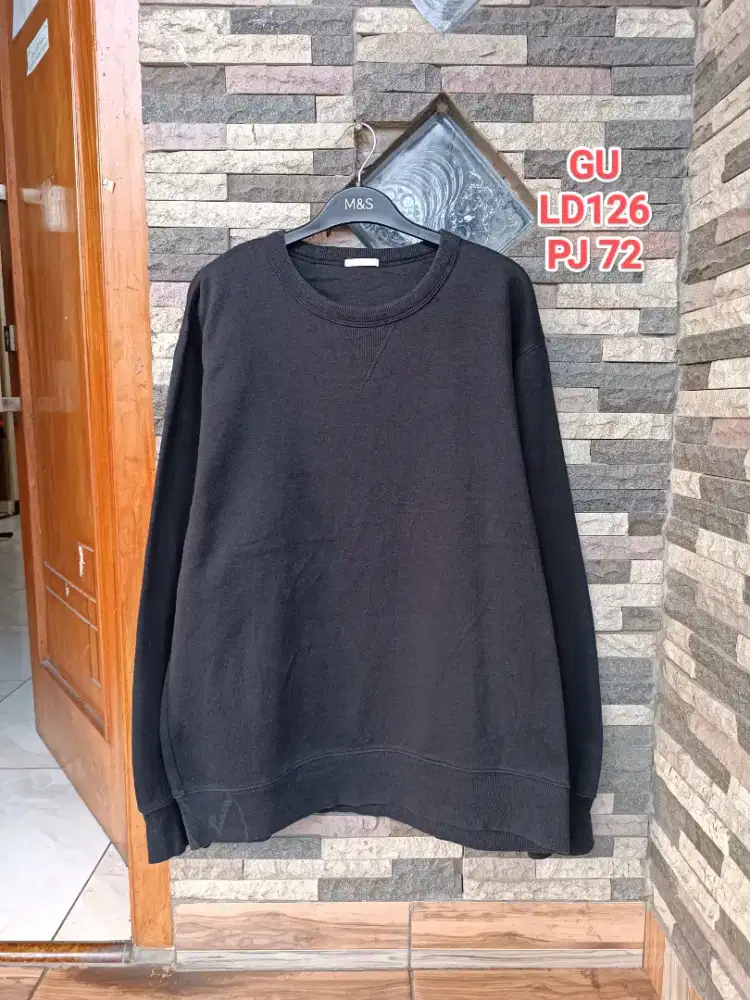 CREWNECK GU.            .