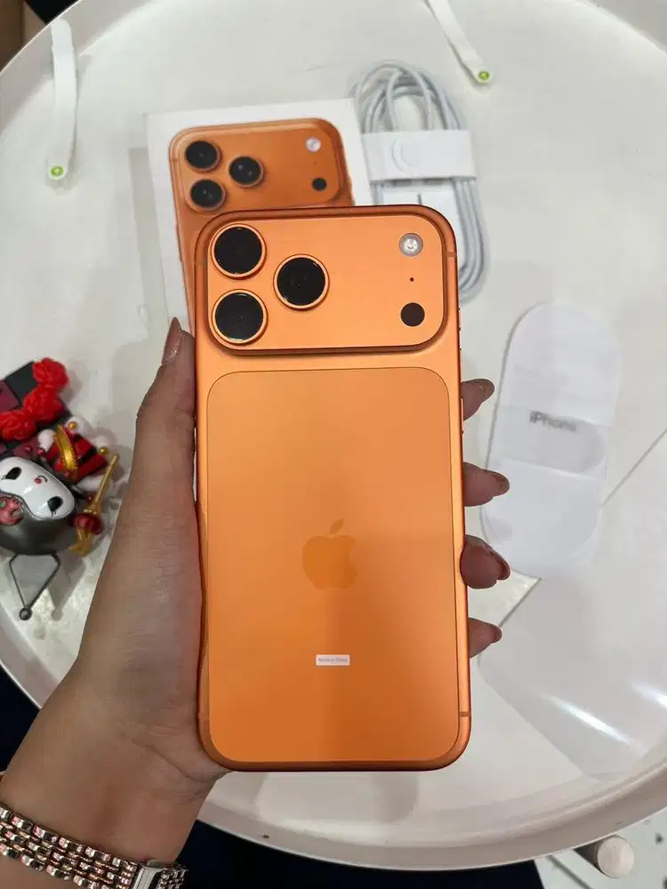 iPhone 17 Pro Max 256gb Cosmic Orange
