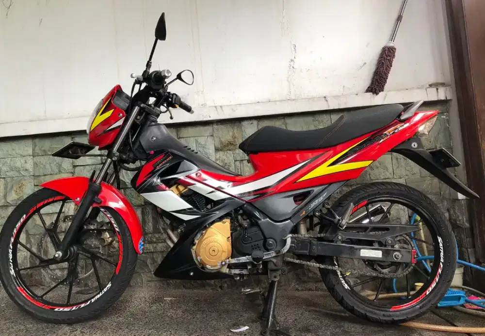Satria fu150 ckd 2007 merah