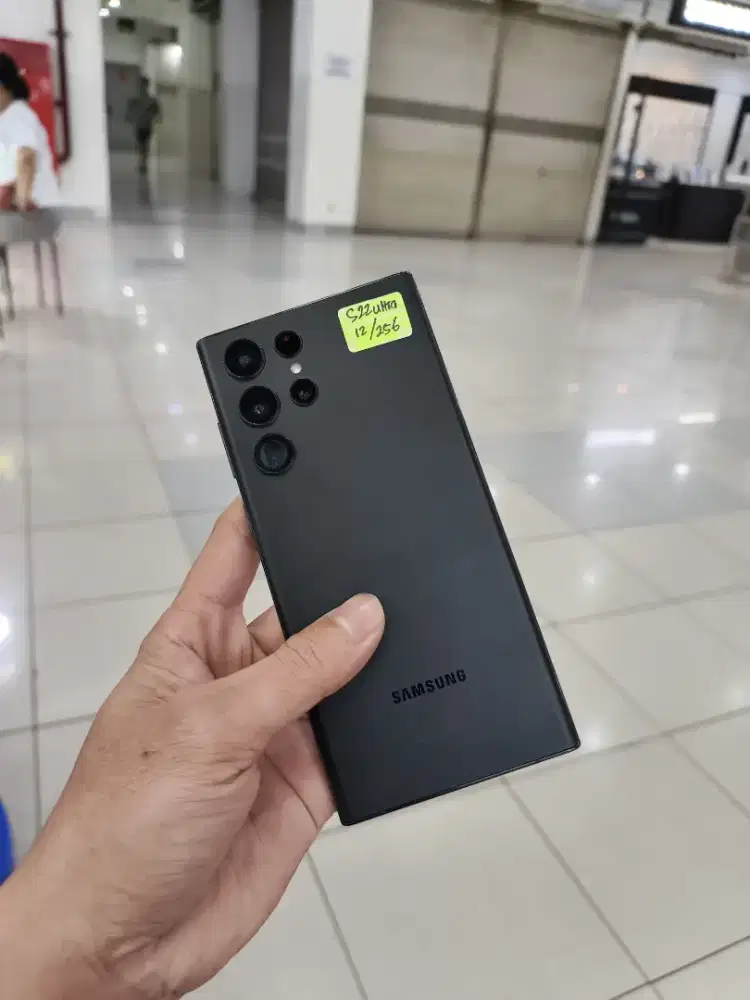 Samsung S22 ultra 12/256 GB