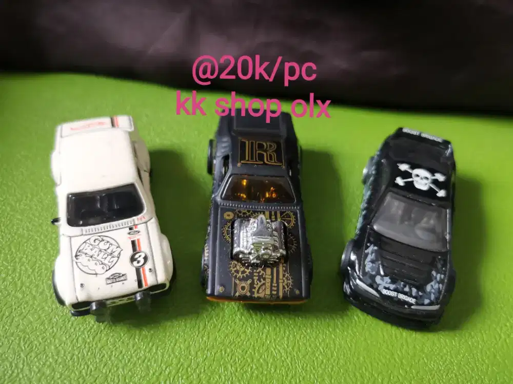 mainan hot wheels