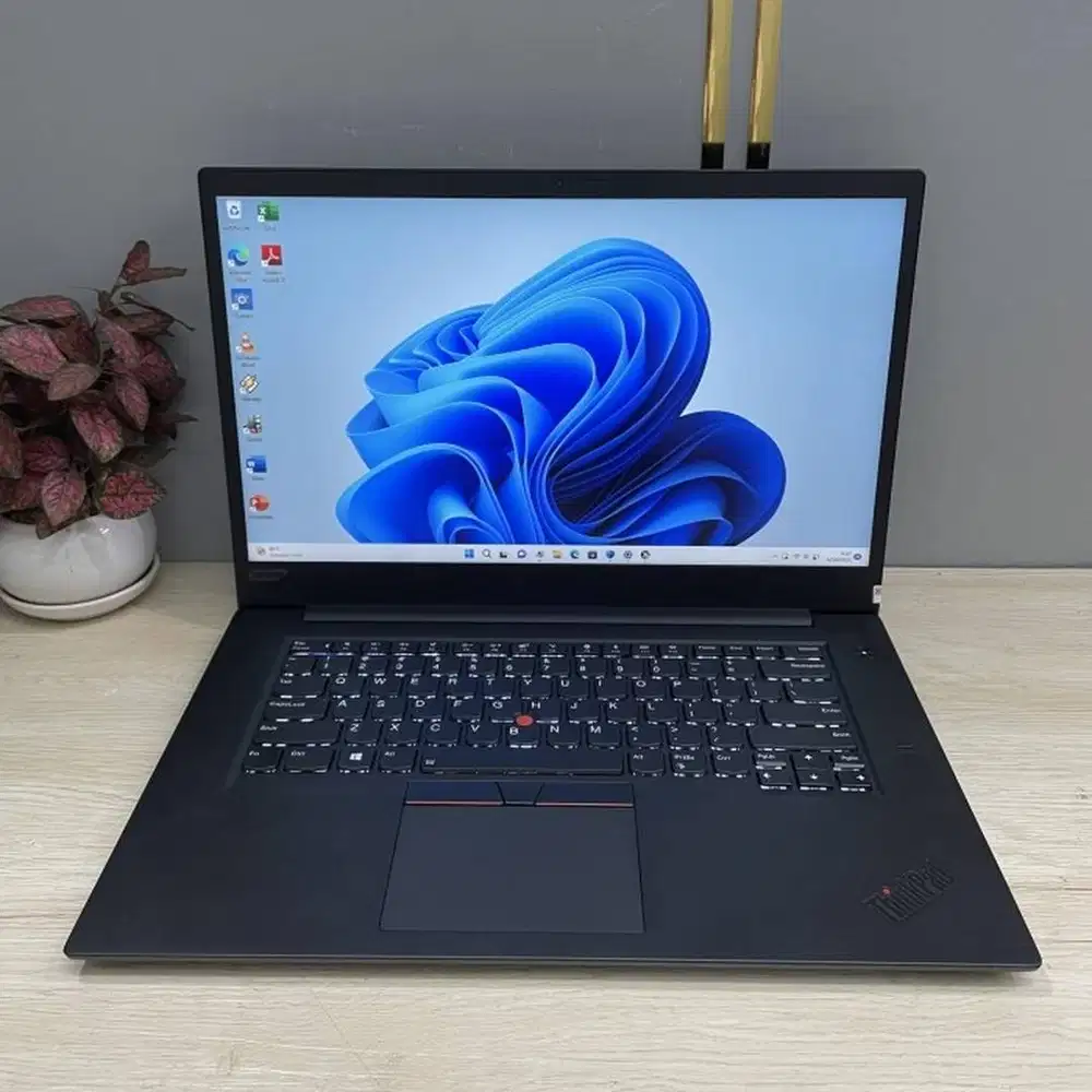 LAPTOP LENOVO THINKPAD P1 intel core i7 GEN 9 VGA BERGARANSI DL-ETM