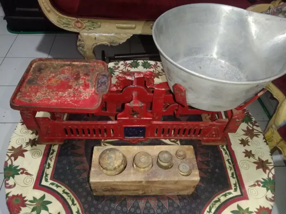 Timbangan Duduk, Jadul, Kodok, Bebek, Antik Kondisi Sangat Layak Pakai