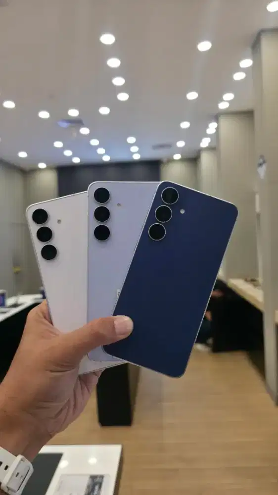 Samsung Galaxy S25 FE Free Galaxy Buds