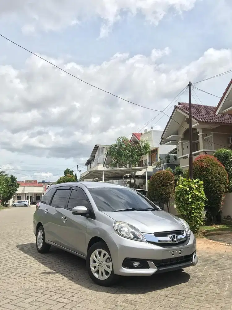 Honda mobilio mt