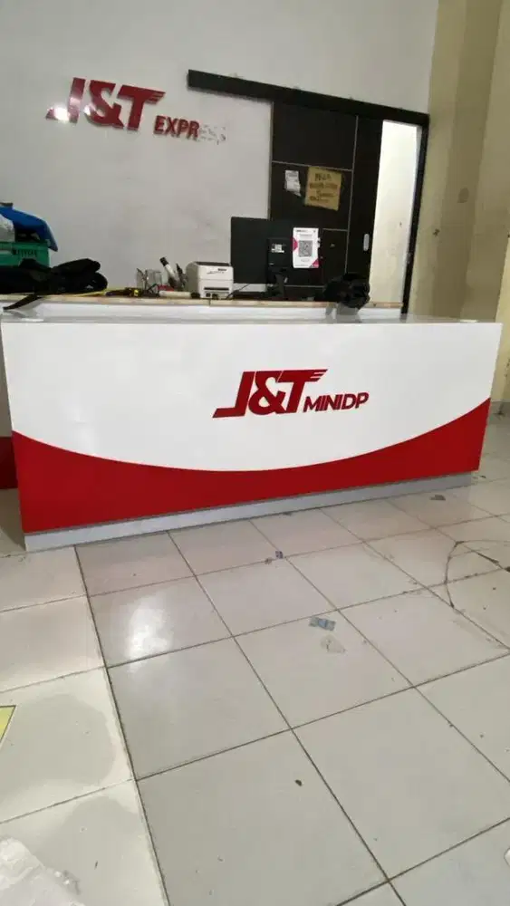 Meja j&t meja kantor meja receptionis