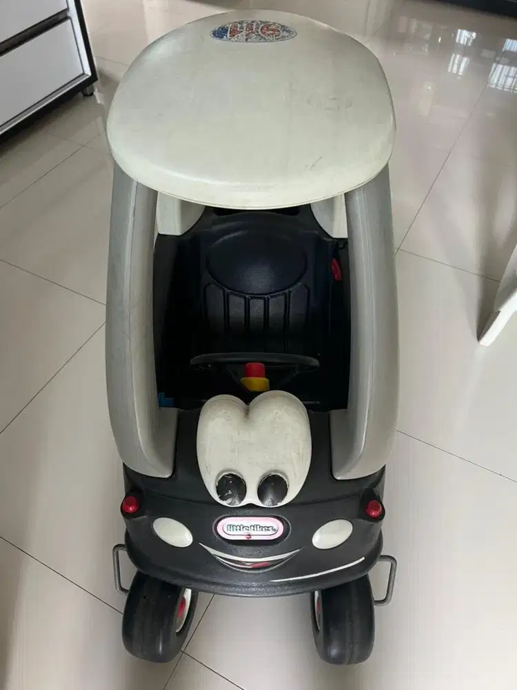 Mobil mobilan mainan Little Tikes Police Car