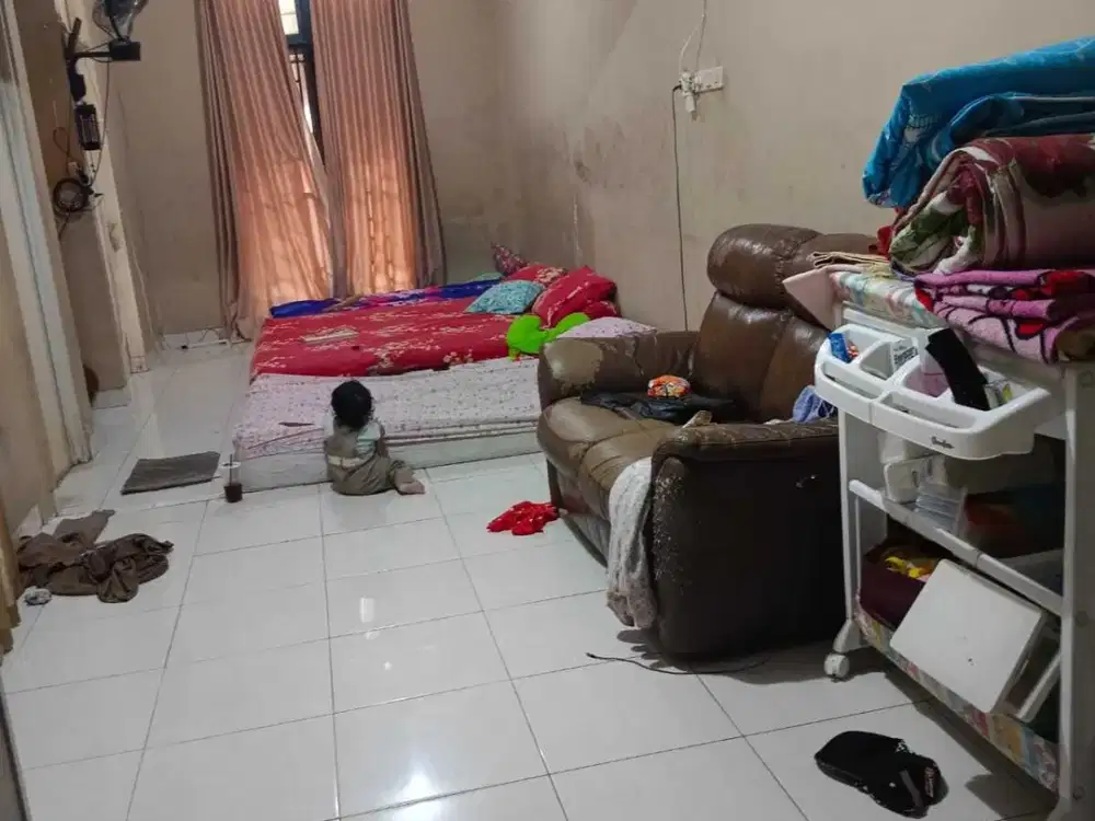 Dijual Rumah 2 Lt Bagus di Taman Royal 1 Tangerang