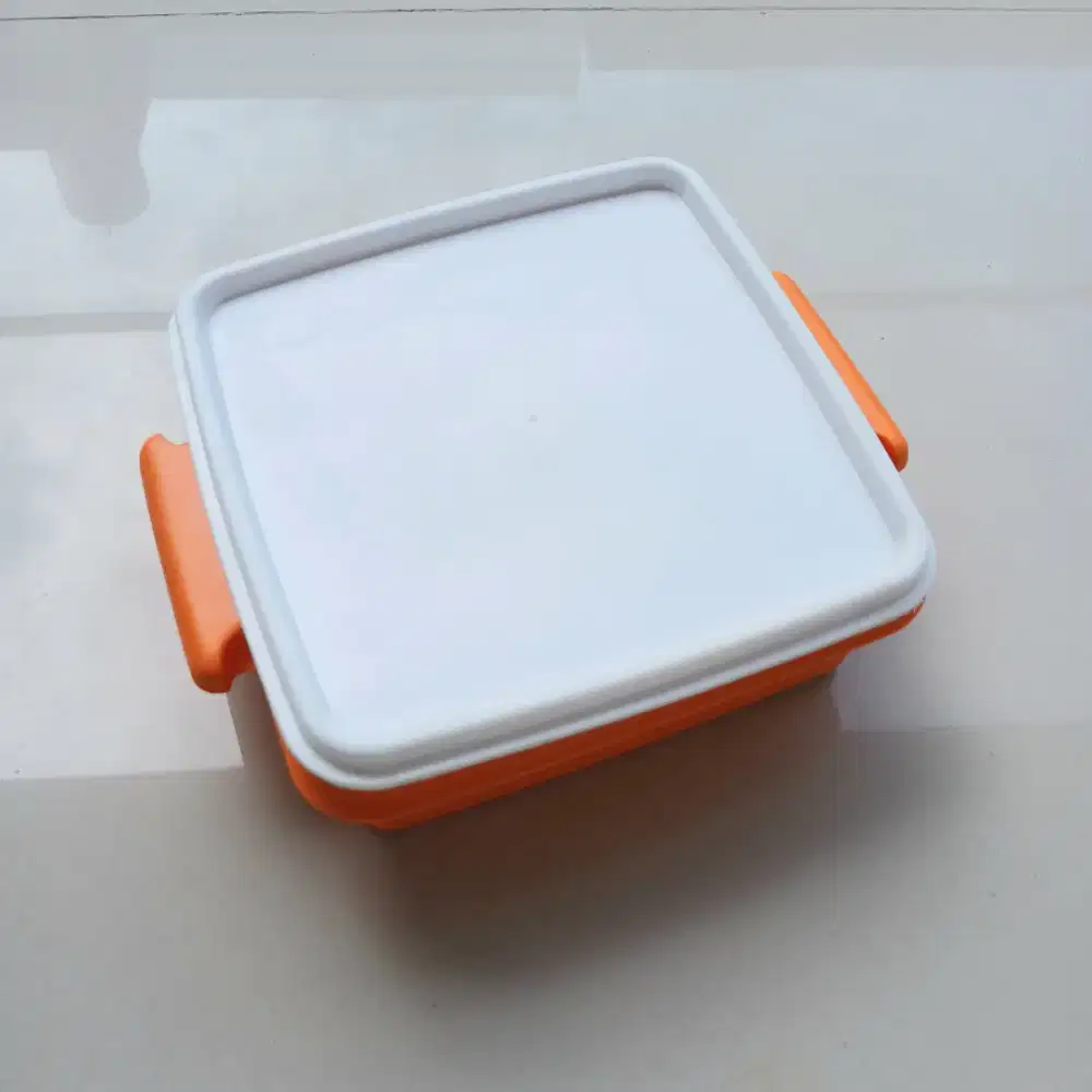 Kotak makan rantang Tupperware, preloved