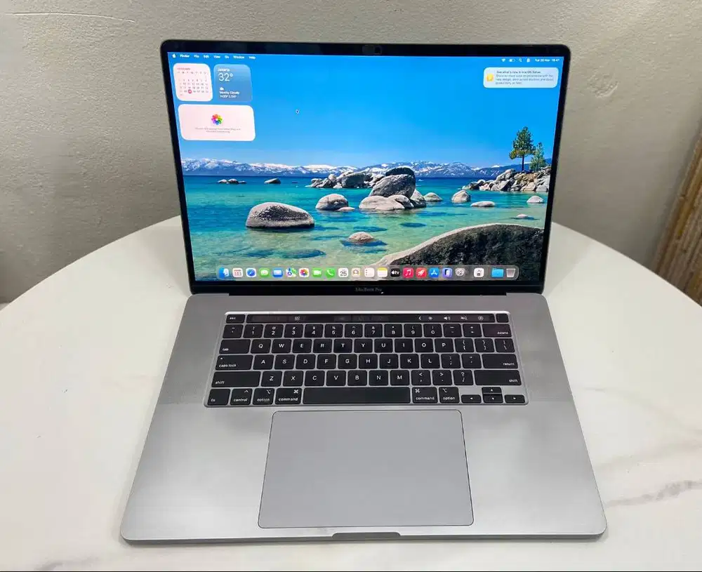 Macbook Pro Touchbar 2019 Core i7 Ram 16GB Layar 16inch N-EC