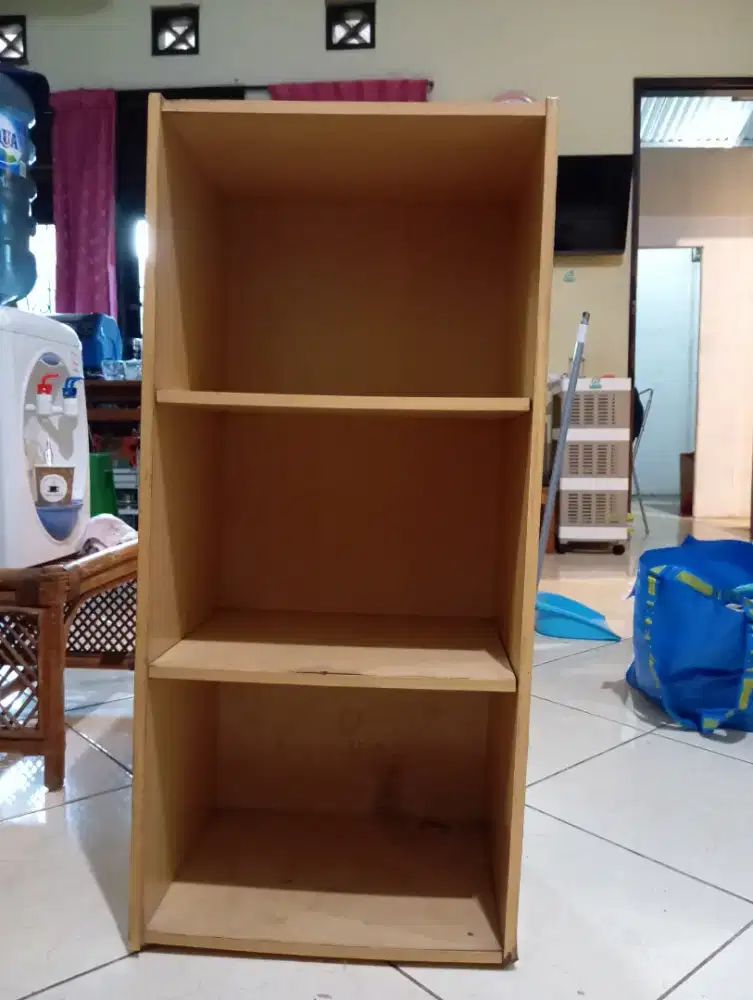 Rak kayu OLYMPIA serbaguna