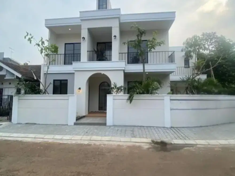 EXCLUSIVE HOOK MODERN KLASIK!! RUMAH LUAS DENGAN VIBES ASRI DAN ELEGAN YANG BIKIN JATUH CINTA