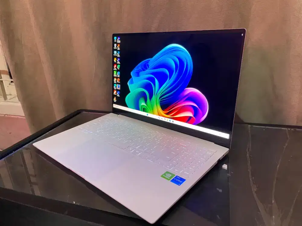 Terima jual beli laptop bekas macbook iPad tablet rusak atau matot