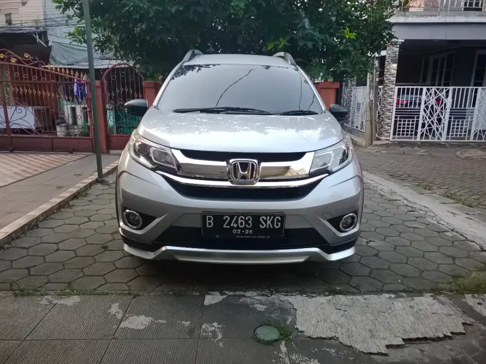 BR-V 1.5 E PRESTIGE AT