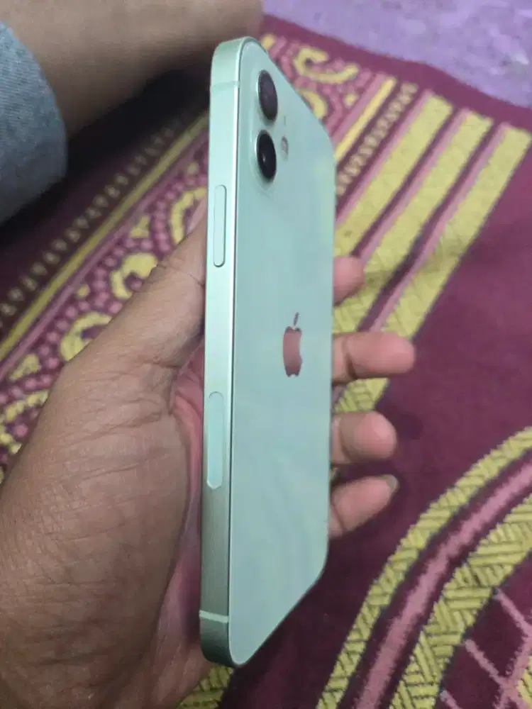 Iphone 12 64gb pemakaian lama