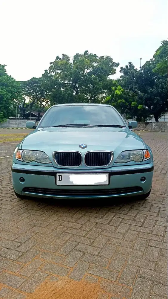 BMW E46 325i 2002 Facelift. Grey Green RARE color