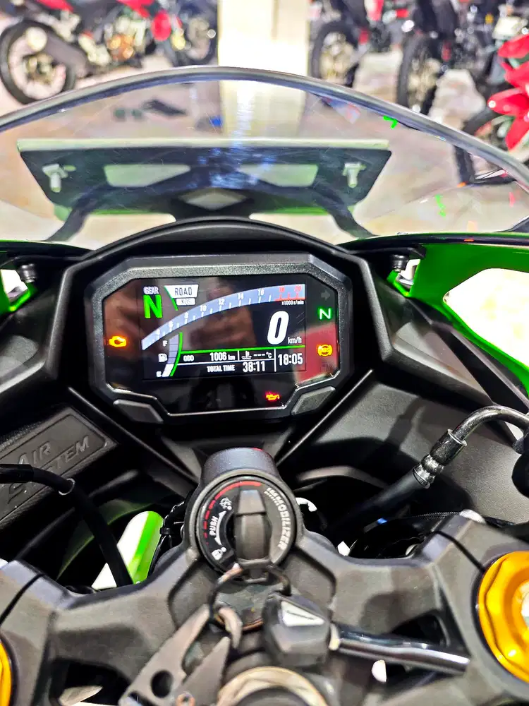 ZX25 RR abs QS anniversary limit edition km.1rb.Anugerah motor rungkut