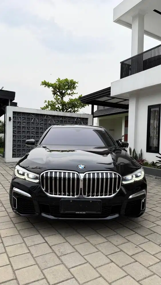 BMW 740li thn 2018 upgerd 2019