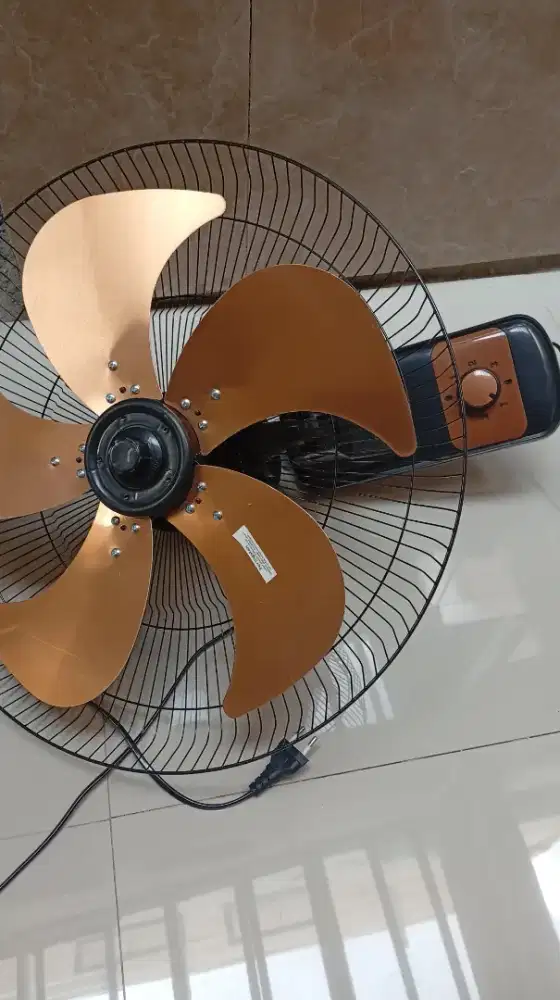 Di jual kipas Advance baru pakai sebulan an,