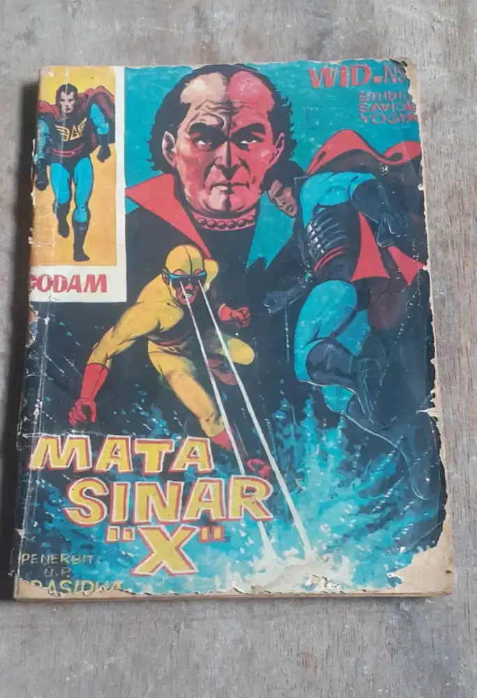 Komik vintage ori Godam : mata sinar x 1973