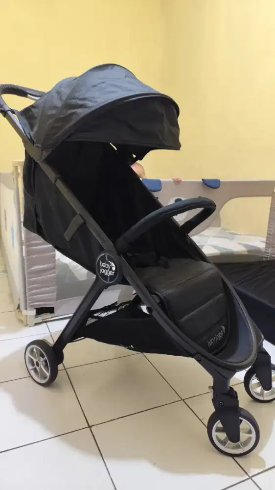 stroller babyjogger city tour 2 by baby jogger