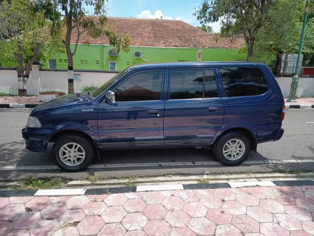 Kijang LSX 1,8 EFI 2004