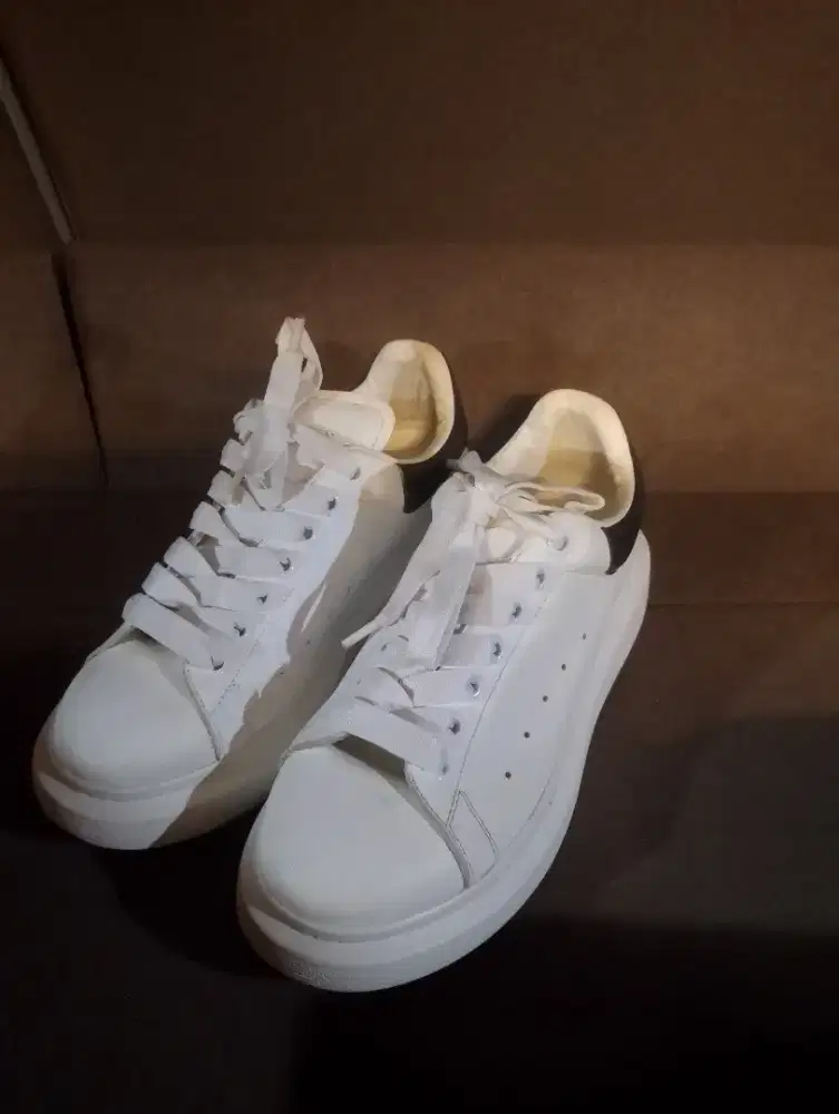 Alexander mc.queen, size 39-40 w/putih