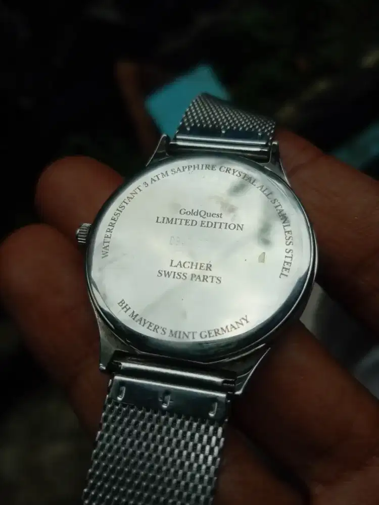 Jam tangan mati apa adanya
