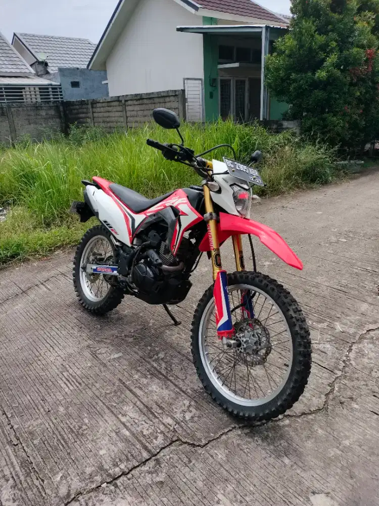 CRF 150L LENGKAP PLAT BG