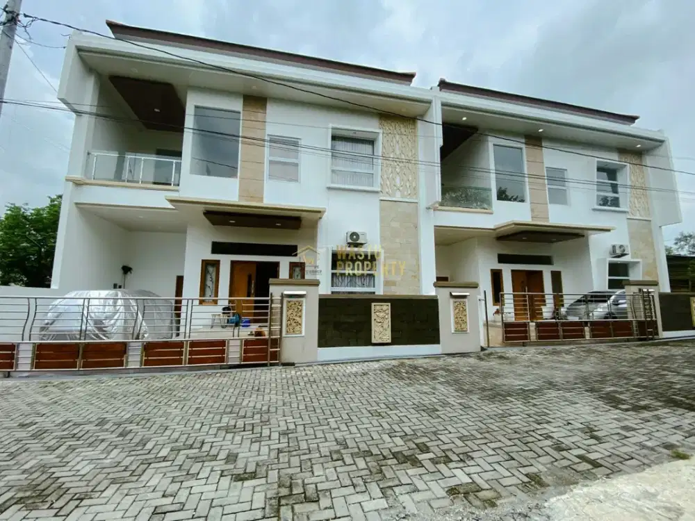 RUMAH 2 LANTAI DI NGAGLIK SLEMAN, KAMAR BESAR & STRATEGIS