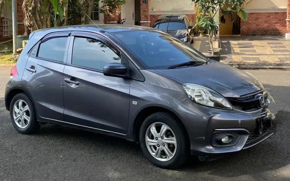 BRIO E Satya 1.2 2017 matic abu 2018 bagus 2016 Grey