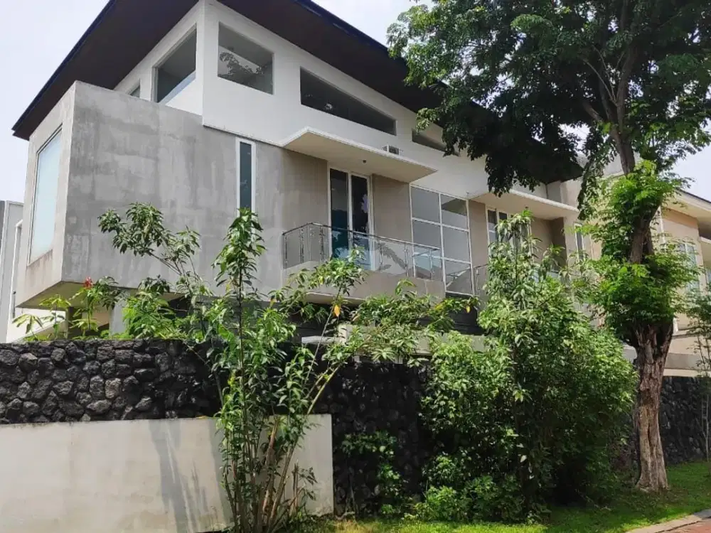 MURAH, HITUNG TANAH, Rumah Pakuwon City SAN ANTONIO STRATEGIS MINIMALIS