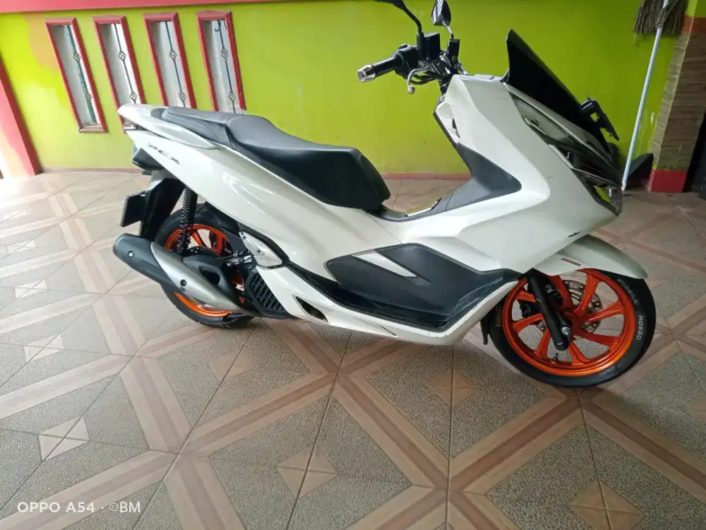 Honda pcx tahun 2019