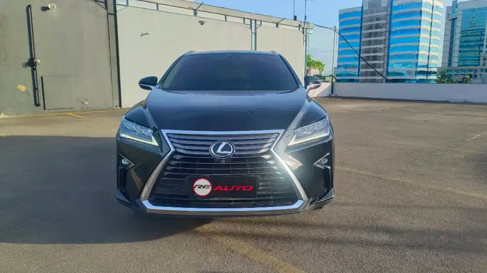 Lexus RX300F Luxury AT hitam