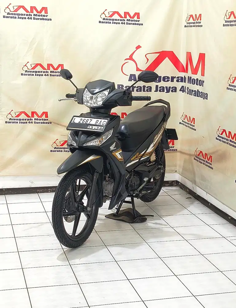 Km 1 ribu Honda supra x 125 fi Tahun 2023 warna hitam