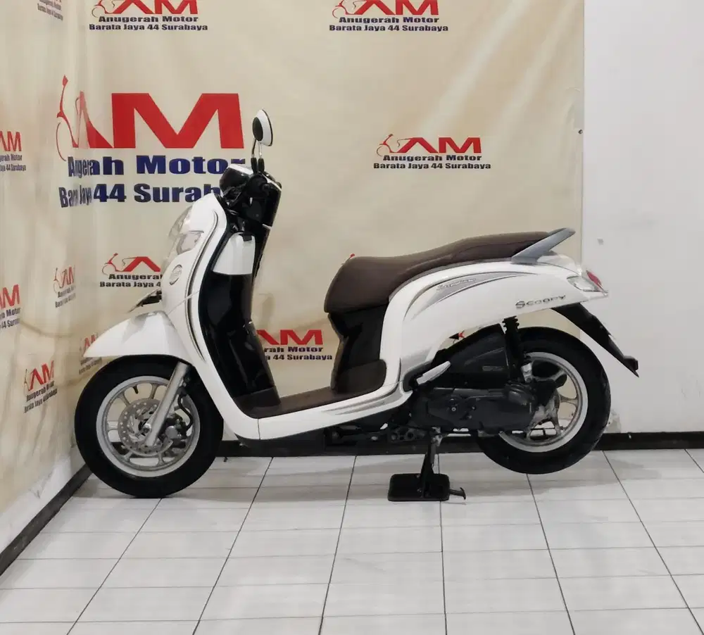 Ready scoopy stylish Tahun 2018 warna putih