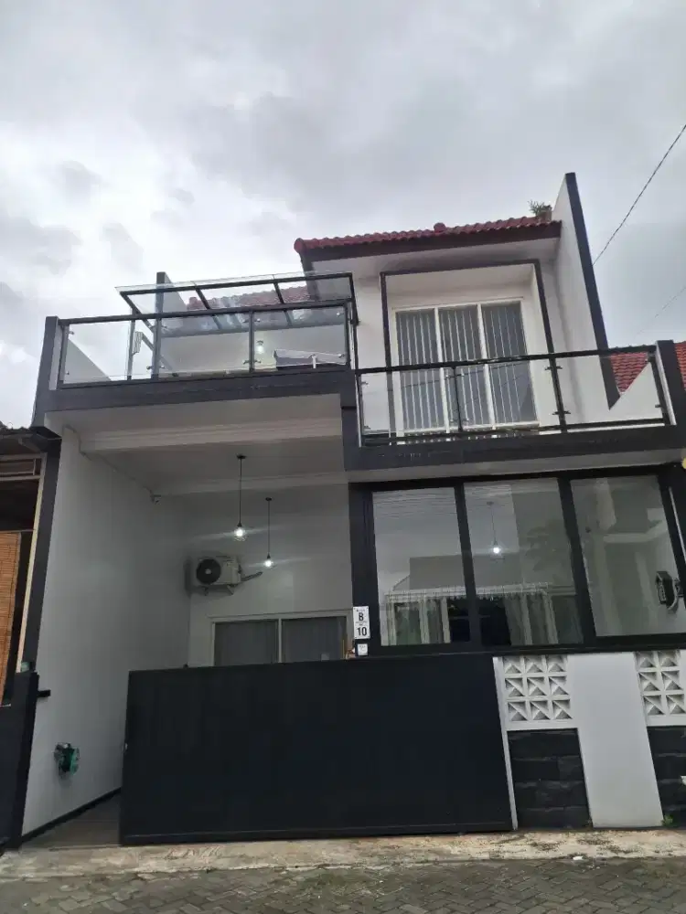 Di jual rumah 2 lantai