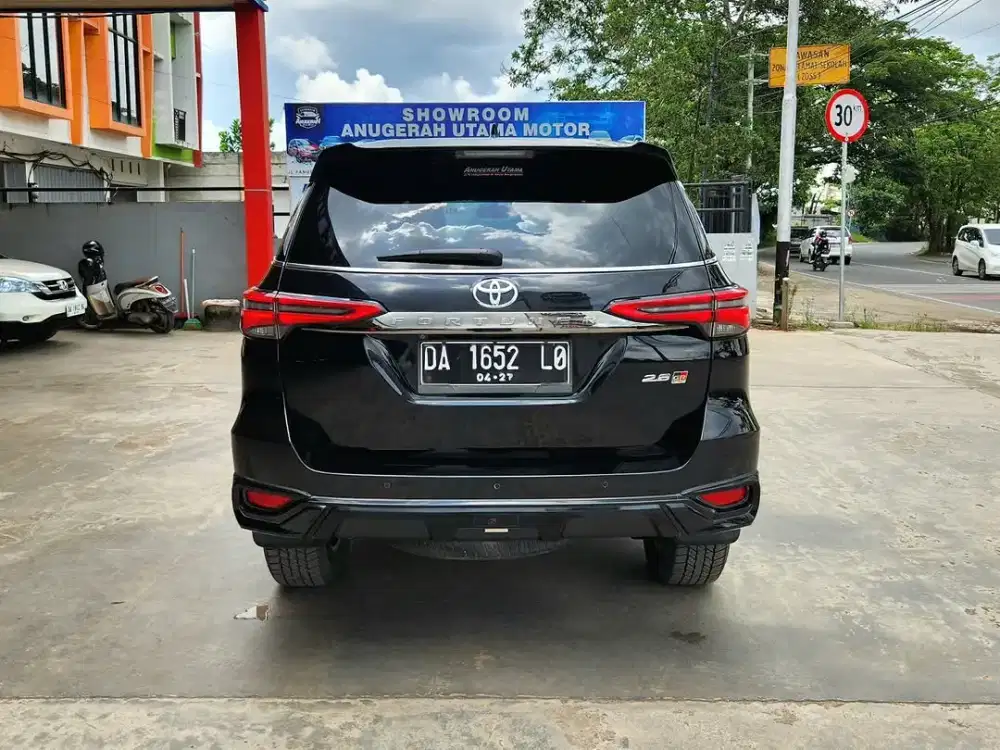 Fortuner VRZ 2.8 GR Sport 2022 AT Asli Bjm Dp35jt