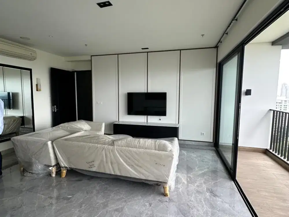 SEWAKAN / JUAL CONDO GRAHA GOLF ALEXA SURABAYA , INTERIOR MEWAH , MASIH BARU , FULL FURNISH , VIEW GOLF.