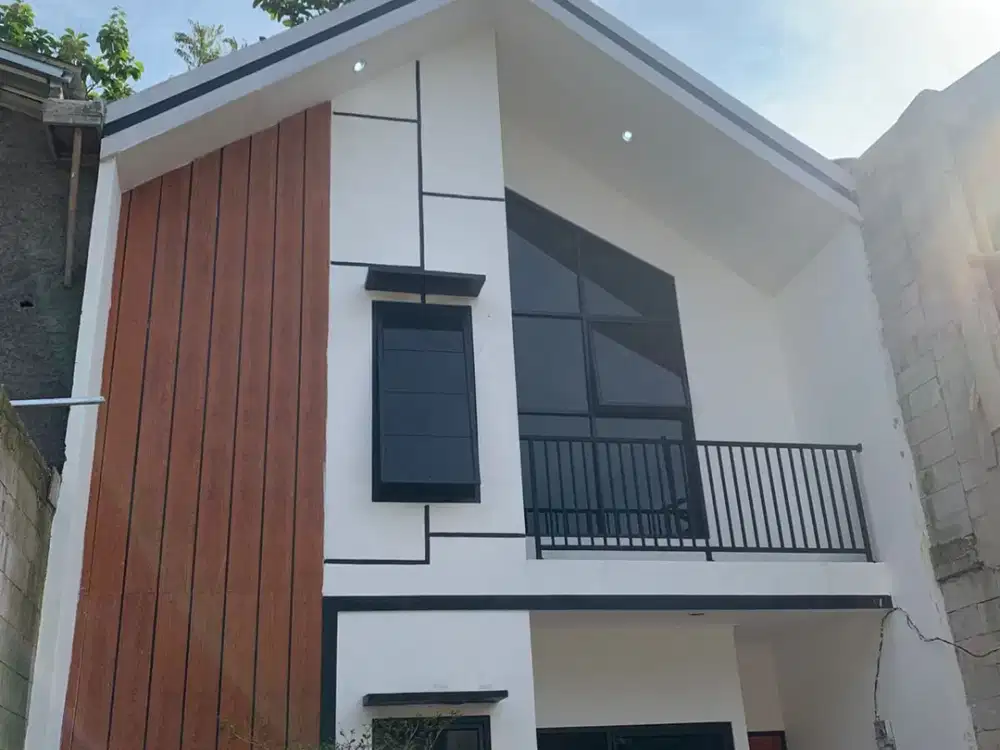 Rumah 2 lantai gokil! dengan fasilitas yang bikin kamu nggak percaya