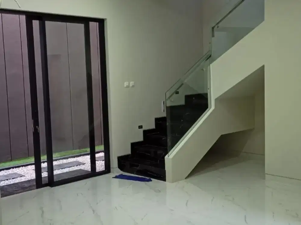 Dijual Rumah Baru Gress Minimalis Citraland belum dihuni