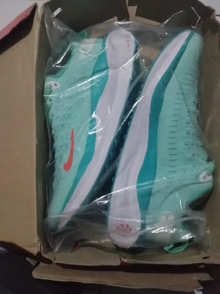 Sepatu olahraga nike