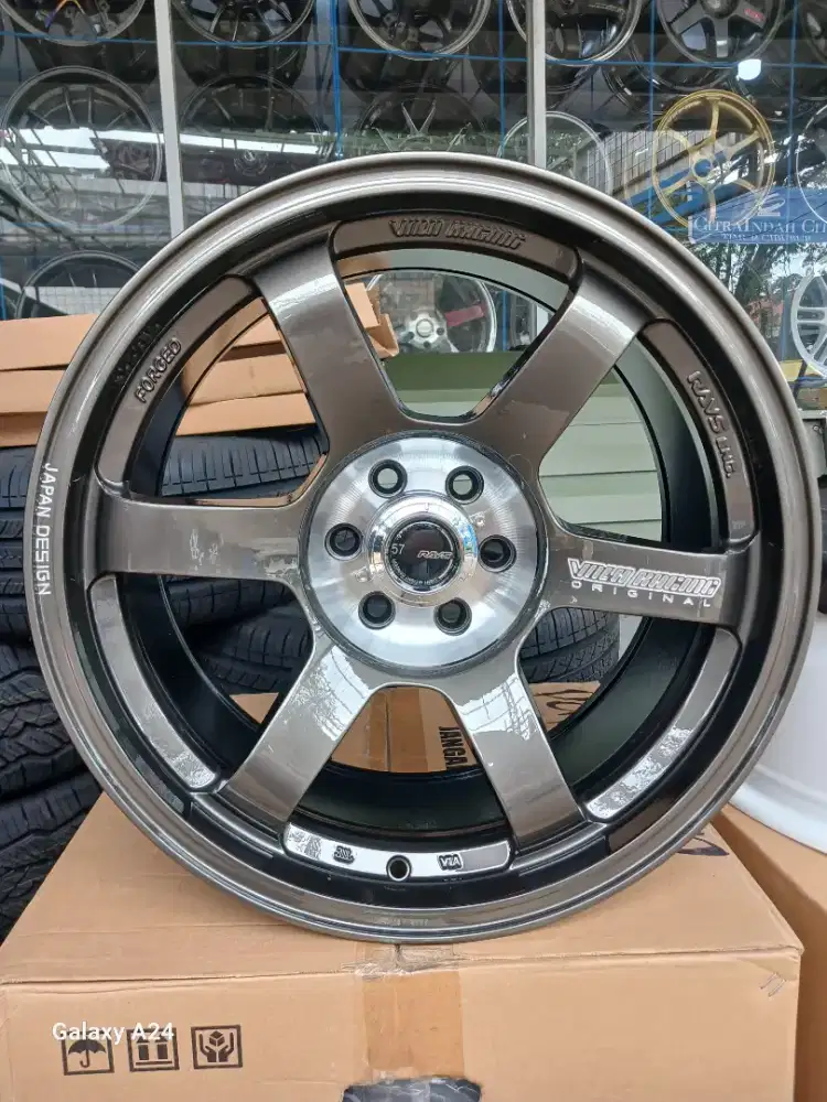 Rays te37 ring 18x9 pcd 6x114,3 ET 0 Nissan navara terra 4pcs