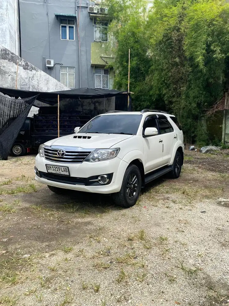 Toyota Fortuner. Tipe G vnt thn 2015 , m/t. Oddo 191k, surat lengkap