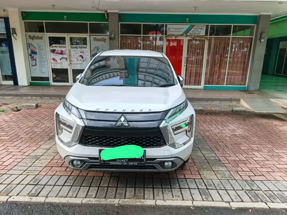 Xpander Ultimate 2022 Putih