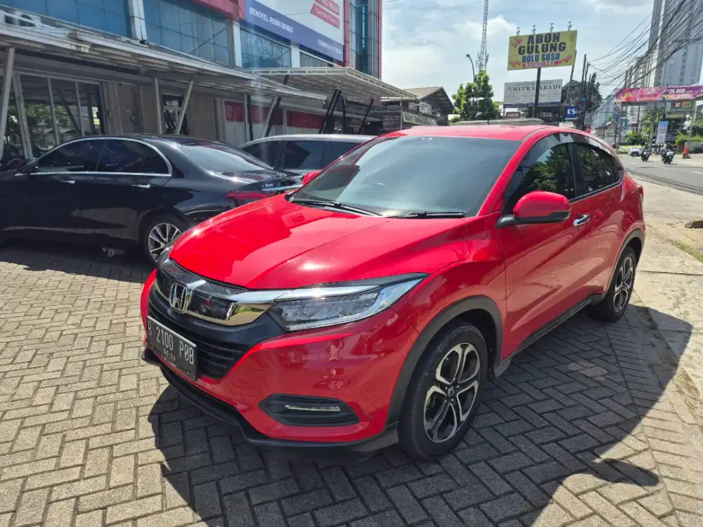 Honda HRV 1.5 E CVT A/T 2021 Mulus Masih Asuransi Pajak s/d. Mei 2026