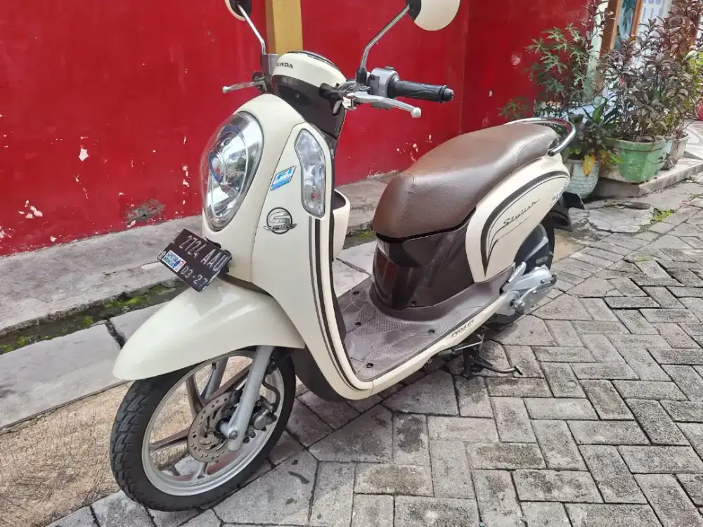 BU scoopy jual cpt 2017 km 20 rb istimewa samsat kdg cowek