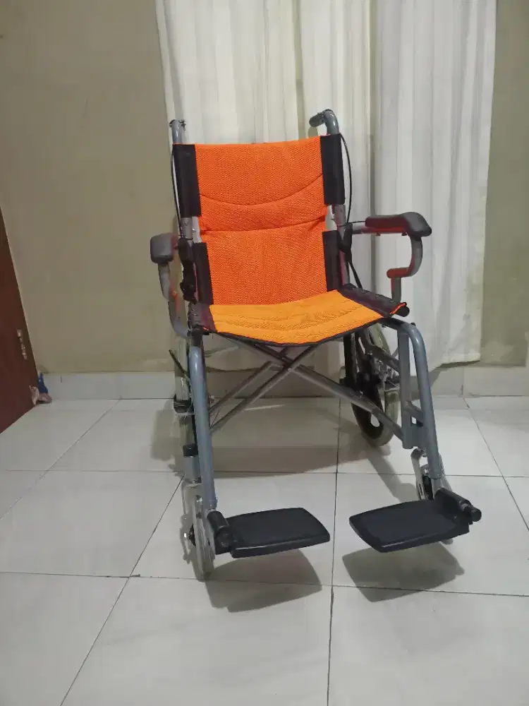 Kursi roda 16 inch like new