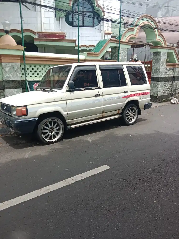 Toyota Kijang 1984 Bensin